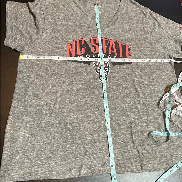 NC State Wolfpack Women's T-Shirt - Picture 6 of 6
